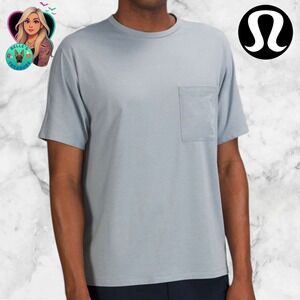 Lululemon Fundamental Pocket T Shirt Relaxed Fit Chambray Blue Mens Medium‎ NEW